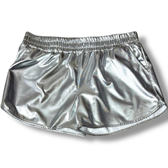 Pumpkino Shiny Silver Retro Inspired Elastic Waist Front Pockets Shorty Shorts - Picture 5 of 16